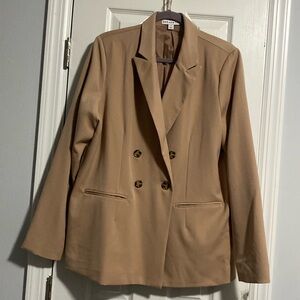NWT Macy’s, And Now This brand, tan oversized double breasted jacket 🕶️👜